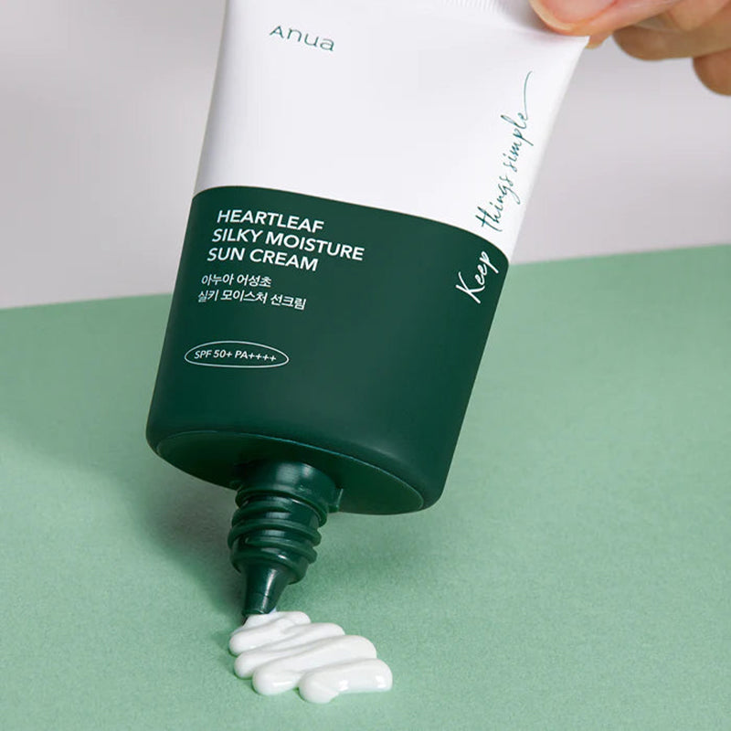 https://cdn.shopify.com/s/files/1/0568/9802/7638/files/suncream_53a355ad-53d0-4e18-b7cf-b01b5de1d1a7.jpg?v=1751283363